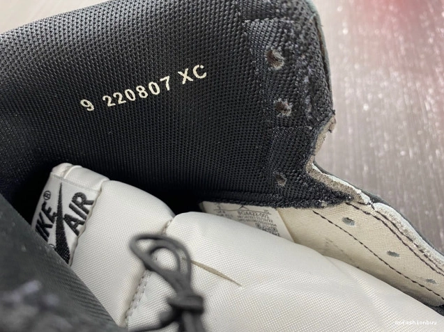 85 White Retro Black BQ4422-001 Jordan 1 High (2023) 0821